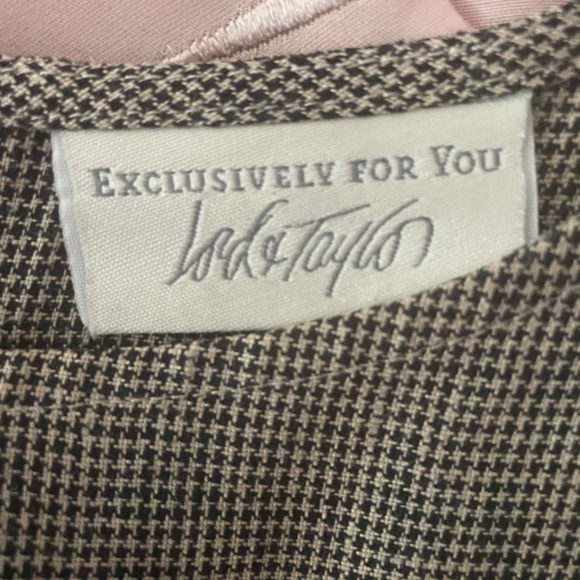 100% Linen Long Skimmer-exclusively Lord & Taylor - Picture 4 of 5